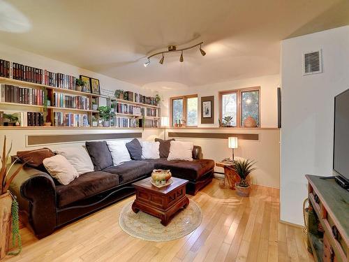 Family room - 245 Rue Joseph-Pariseau, Sherbrooke (Brompton/Rock Forest/Saint-Élie/Deauville), QC - Indoor Photo Showing Living Room