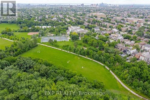 561 Arlington Avenue, Toronto, ON - Outdoor With View