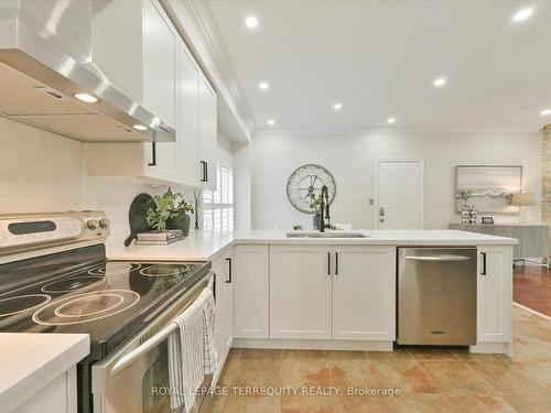 65 Seward Cres, Ajax, ON - Indoor Photo Showing Kitchen