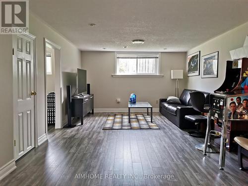 783 Lexington Street, Oshawa, ON - Indoor Photo Showing Living Room