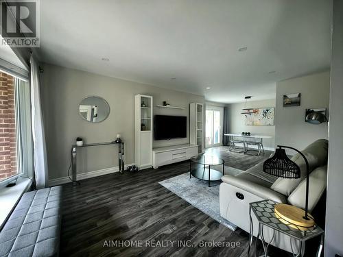 783 Lexington Street, Oshawa, ON - Indoor Photo Showing Living Room