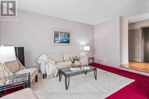 51 Silverbrook Drive, London, ON - Indoor Photo Showing Living Room