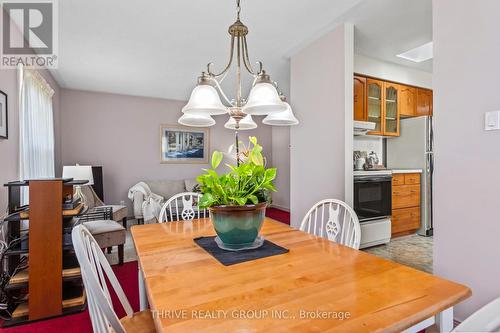 51 Silverbrook Drive, London, ON - Indoor Photo Showing Dining Room