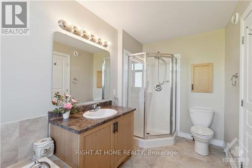 155 Kinghaven Crescent, Ottawa, ON - Indoor Photo Showing Bathroom