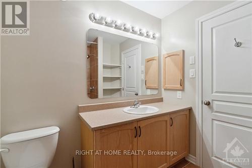 155 Kinghaven Crescent, Ottawa, ON - Indoor Photo Showing Bathroom