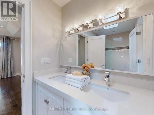 143 Kingsdale Avenue, Toronto, ON - Indoor Photo Showing Bathroom