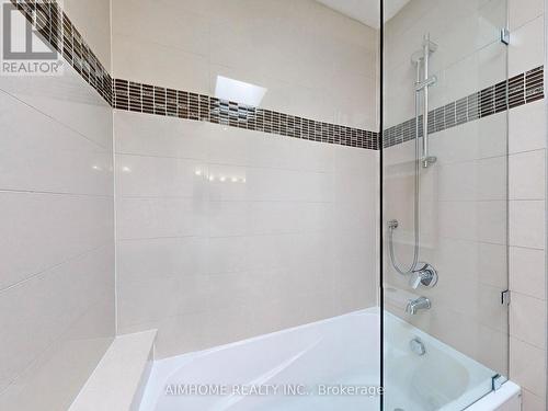 143 Kingsdale Avenue, Toronto, ON - Indoor Photo Showing Bathroom