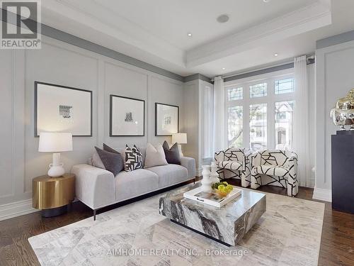 143 Kingsdale Avenue, Toronto, ON - Indoor Photo Showing Living Room