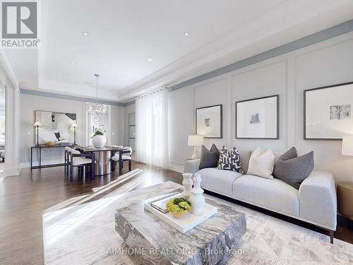 143 Kingsdale Avenue, Toronto, ON - Indoor Photo Showing Living Room