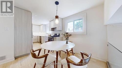 25 Silver Aspen Drive, Markham, ON - Indoor Photo Showing Dining Room