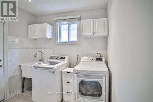 4 Cornerstone Court, Caledon, ON - Indoor Photo Showing Laundry Room