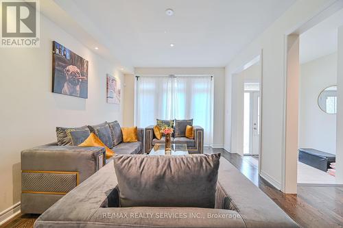 249 Inspire Boulevard, Brampton, ON - Indoor Photo Showing Living Room