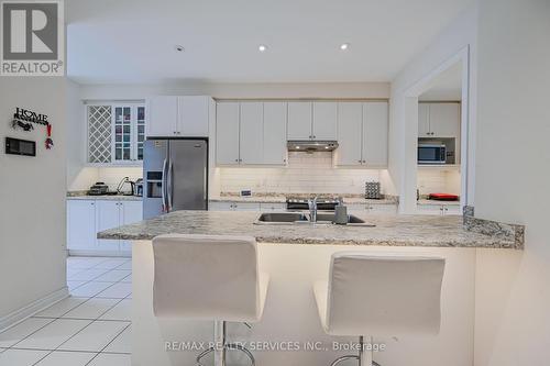 249 Inspire Boulevard, Brampton, ON - Indoor Photo Showing Kitchen With Upgraded Kitchen