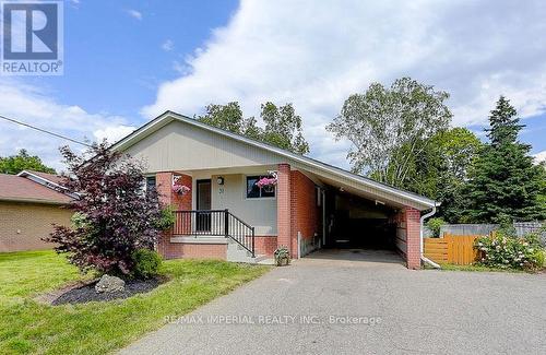 31 Knowles Crescent, Aurora, ON - Outdoor