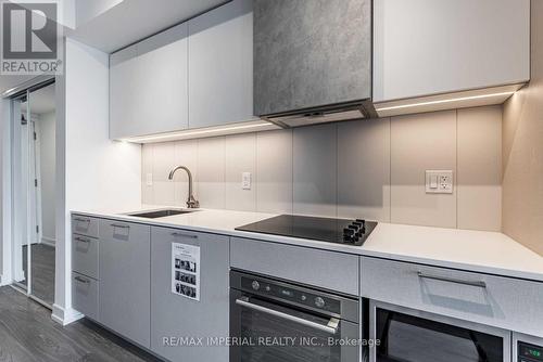 2211 - 19 Western Battery Road, Toronto, ON - Indoor Photo Showing Kitchen