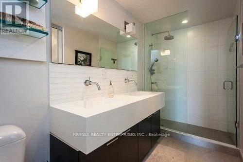 429 - 55 Stewart Street, Toronto, ON - Indoor Photo Showing Bathroom