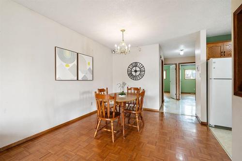 914 Ashburn Street, Winnipeg, MB - Indoor Photo Showing Dining Room