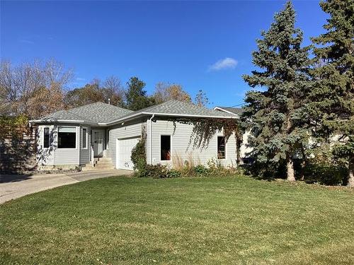 157 Carson Park Dr, Lorette, MB 