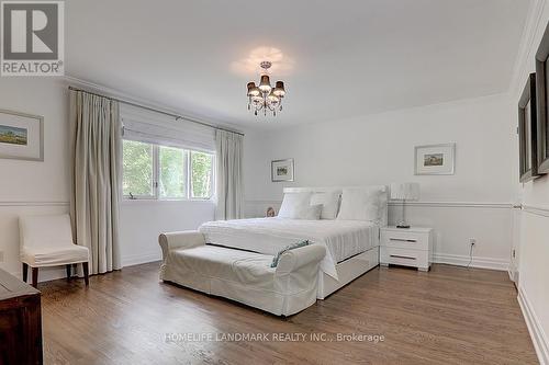 1401 Bunsden Avenue, Mississauga, ON - Indoor Photo Showing Bedroom