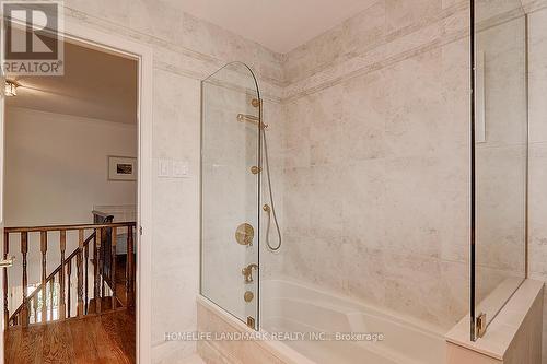 1401 Bunsden Avenue, Mississauga, ON - Indoor Photo Showing Bathroom