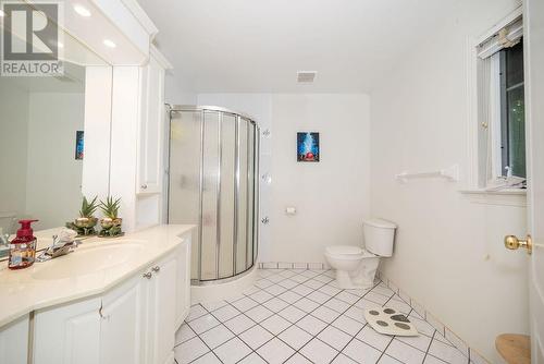 29 Holiday Lane, Eganville, ON - Indoor Photo Showing Bathroom