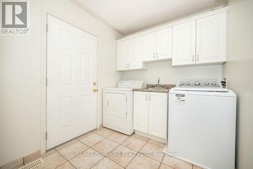 29 Holiday Lane, North Algona Wilberforce, ON - Indoor Photo Showing Laundry Room