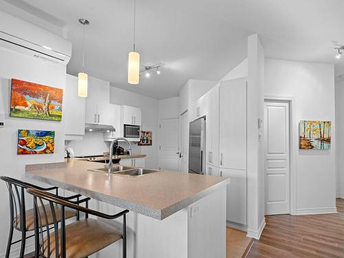 Cuisine - 302-965 Rue Du Clos-St-Urbain, Prévost, QC - Indoor Photo Showing Kitchen With Double Sink