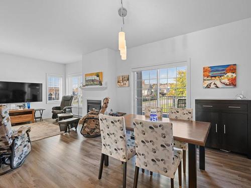 Salon - 302-965 Rue Du Clos-St-Urbain, Prévost, QC - Indoor Photo Showing Living Room With Fireplace