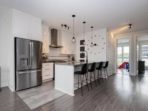 Cuisine - 1077 Rue Marcel-De La Sablonnière, Terrebonne (Terrebonne), QC - Indoor Photo Showing Kitchen With Upgraded Kitchen