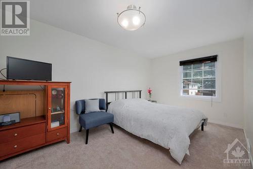 60 Shoreham Avenue, Ottawa, ON - Indoor Photo Showing Bedroom