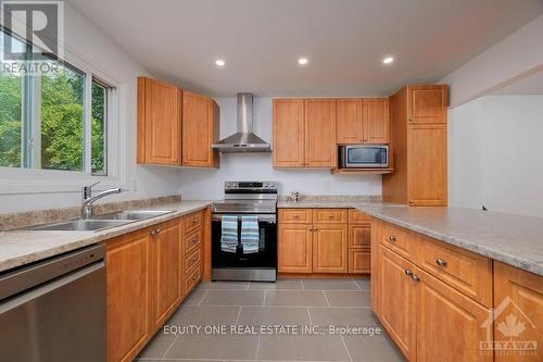 60 Shoreham Avenue, Ottawa, ON - Indoor Photo Showing Kitchen With Double Sink