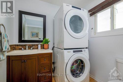 60 Shoreham Avenue, Ottawa, ON - Indoor Photo Showing Laundry Room