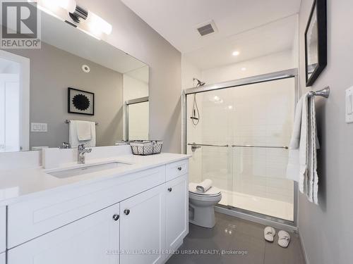 107 - 1180 Cawthra Road, Mississauga, ON - Indoor Photo Showing Bathroom