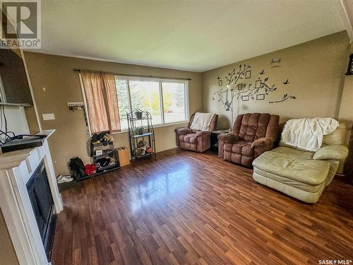 217 Cottonwood Crescent, Churchbridge, SK - Indoor Photo Showing Living Room