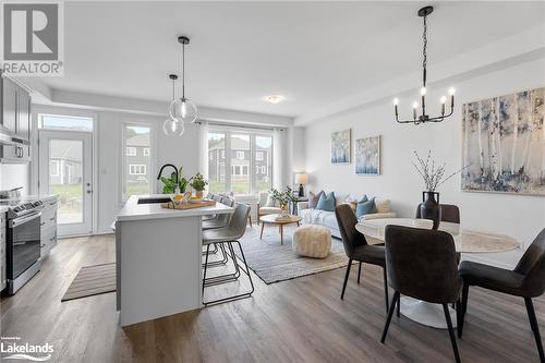 31 Chambery Street, Bracebridge, ON - Indoor Photo Showing Dining Room