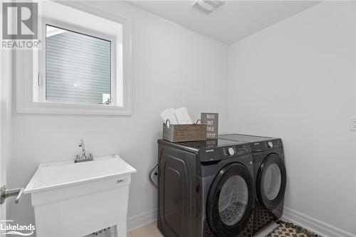 31 Chambery Street, Bracebridge, ON - Indoor Photo Showing Laundry Room