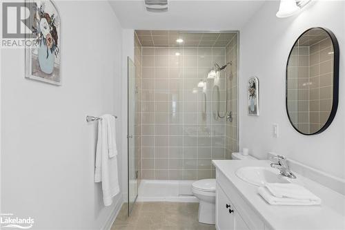 31 Chambery Street, Bracebridge, ON - Indoor Photo Showing Bathroom