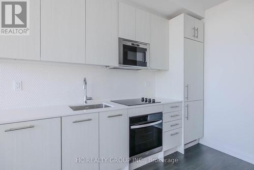 Ph06 - 286 Main Street, Toronto, ON - Indoor Photo Showing Kitchen