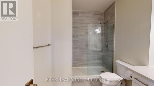 424 - 690 King Street W, Kitchener, ON - Indoor Photo Showing Bathroom