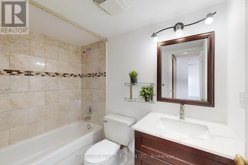 1004 - 5580 Sheppard Avenue E, Toronto, ON - Indoor Photo Showing Bathroom