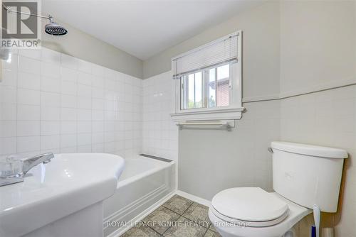 707 King Street W, Oshawa, ON - Indoor Photo Showing Bathroom