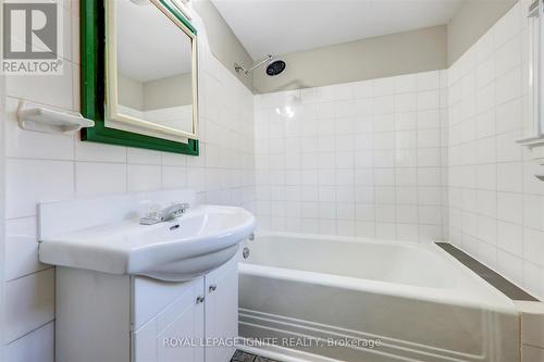 707 King Street W, Oshawa, ON - Indoor Photo Showing Bathroom