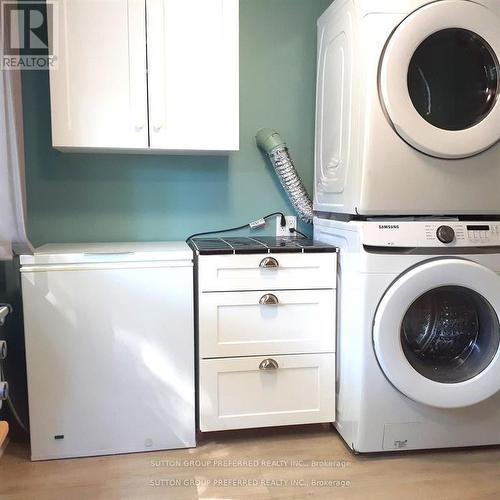 83 Dillabough Street, London, ON - Indoor Photo Showing Laundry Room