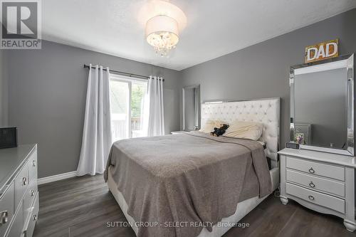 67 St Julien Street, London, ON - Indoor Photo Showing Bedroom