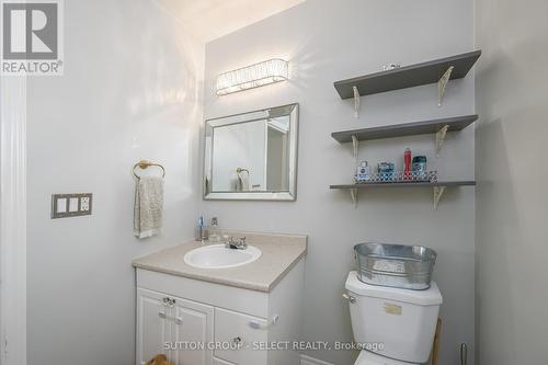 67 St Julien Street, London, ON - Indoor Photo Showing Bathroom