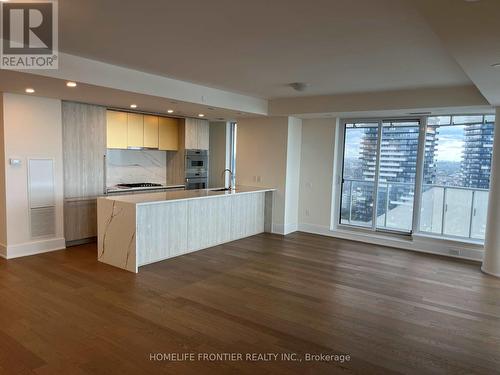 3901 - 28 Freeland Street, Toronto, ON - Indoor Photo Showing Kitchen