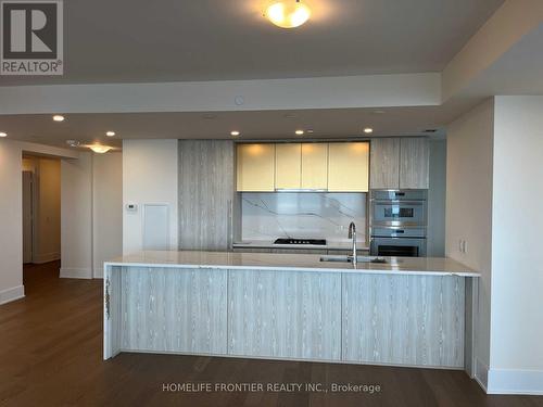 3901 - 28 Freeland Street, Toronto, ON - Indoor Photo Showing Kitchen