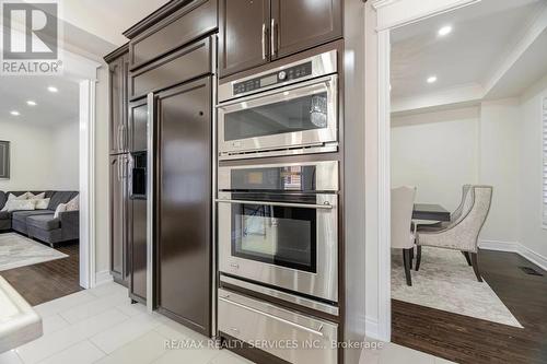 81 Birch Tree Trail, Brampton, ON - Indoor Photo Showing Kitchen