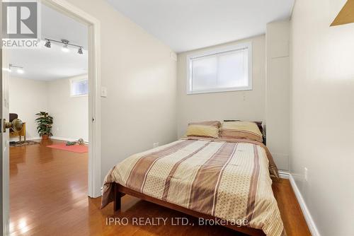 21 Brambirch Crescent, Brampton, ON - Indoor Photo Showing Bedroom