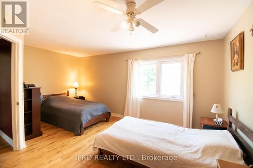 27 David Street, Brampton, ON - Indoor Photo Showing Bedroom